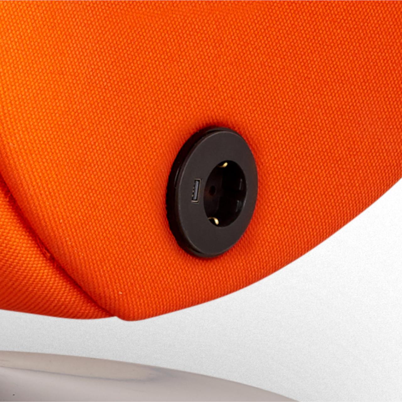 Akustik Hörsessel sshh 5.1 PC-Tisch+Bluetooth Akustik Hörsessel sshhh 5.1 Ausstattung mit: - Lautsprecher und Verstärker - Bluetooth-Anbindung - USB-C Stecker - Lightning Stecker (Apple) - Klinkenstecker (Audio) - großer PC-Ablagetisch drehbar (schwarz) - Steckdose 220V - USB Charger 2.5A Breite:69