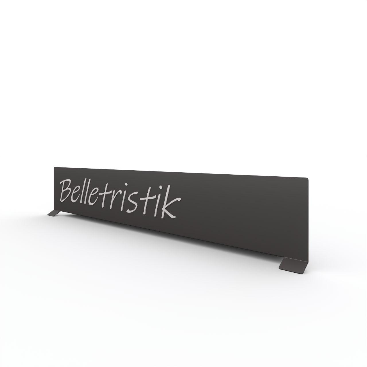 Beschriftungsaufsteller H100 mm Beschriftungsaufsteller aus Metall, lackiert zum Beschriften mit: - Kreidestiften - Klebebuchstaben Breite: 600 mm Tiefe: 96 mm Höhe: 111 mm Oberfläche:Anthrazitgrau (ähnl. RAL 7016) matt