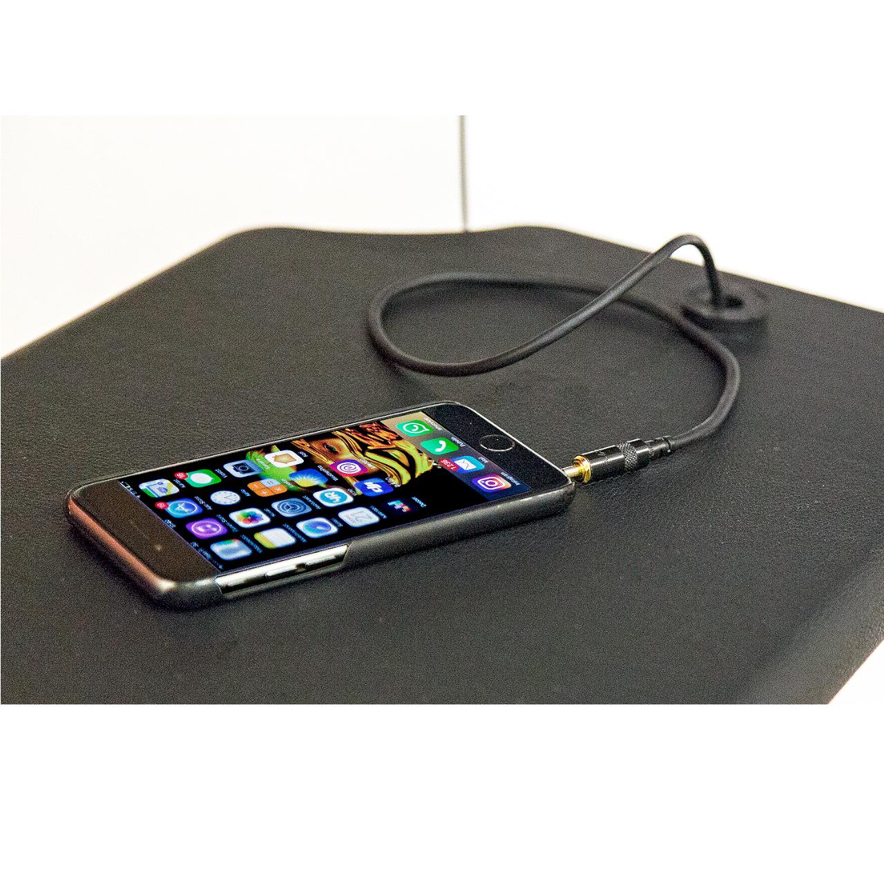 Akustik Hörsessel sshh 5.1 mit Tischlein Akustik Hörsessel sshhh 5.1 Ausstattung mit: - Lautsprecher und Verstärker Audiostecker - USB-C Stecker - Lightning Stecker (Apple) - Klinkenstecker (Audio) - kleiner Ablagetisch drehbar (schwarz) Breite:690 mm Tiefe: 800 mm Höhe: 1500 mm Außenseiten: